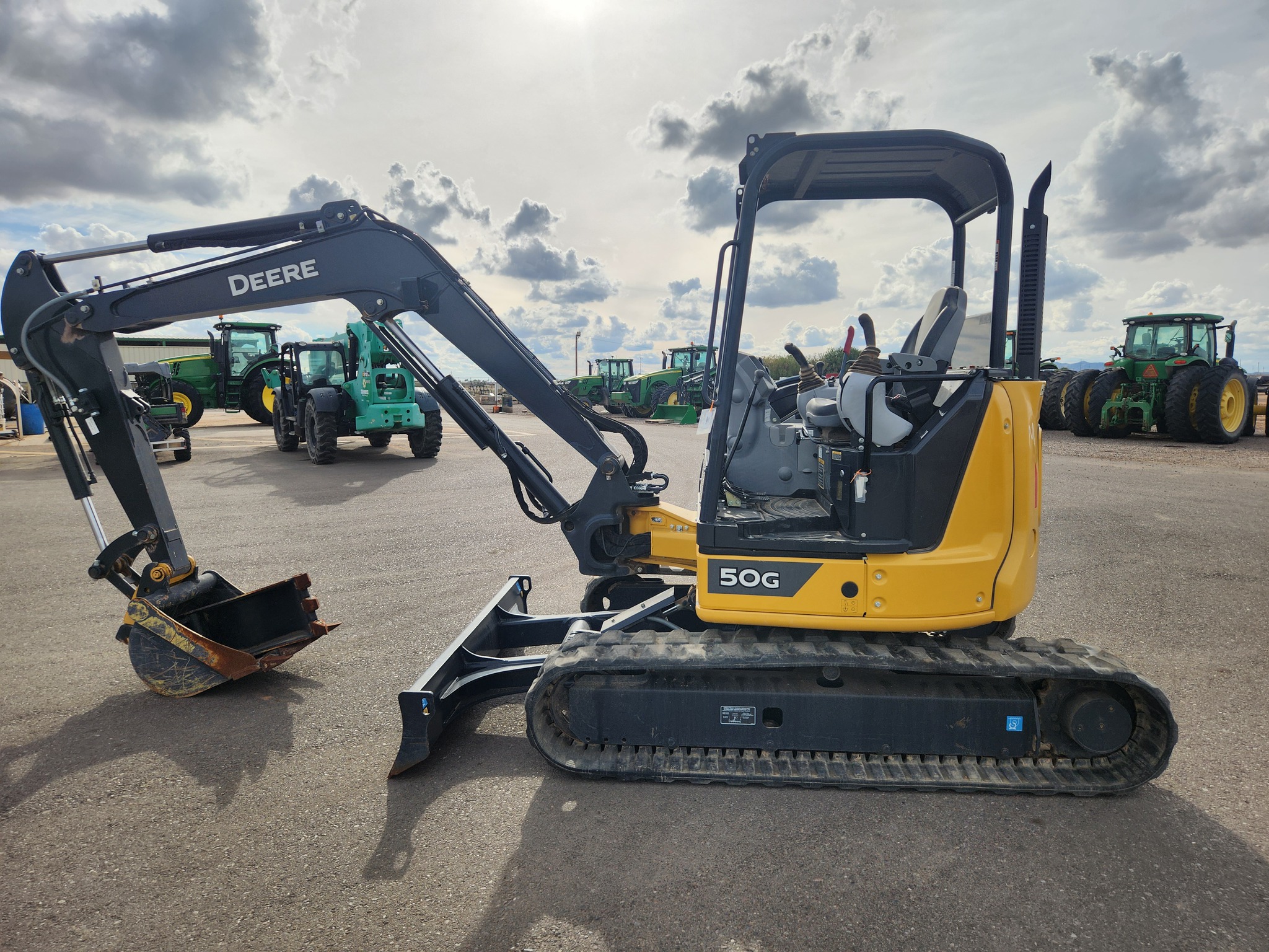 2022 John Deere 50G Image 1