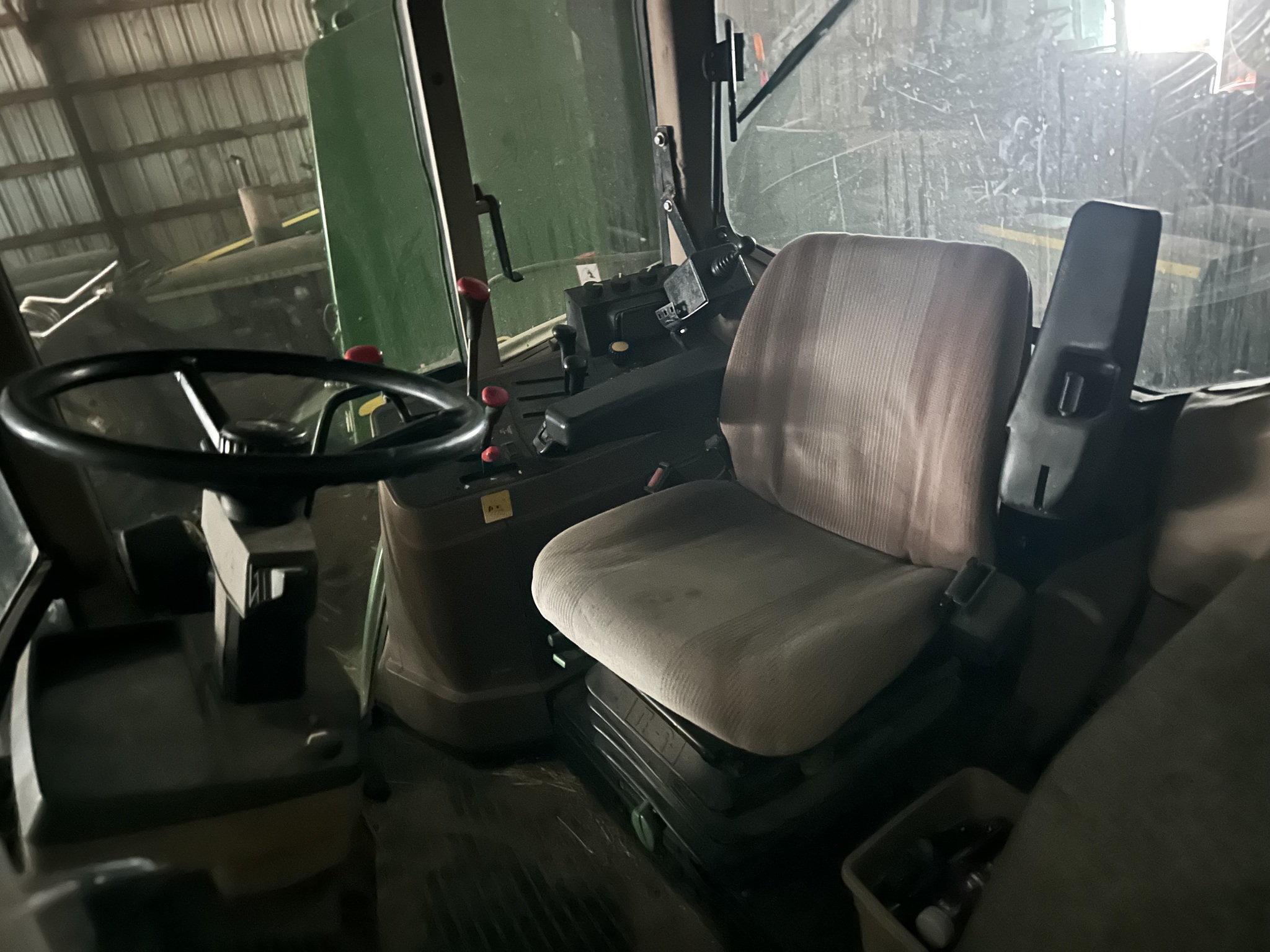 1997 John Deere 6400 Image 3