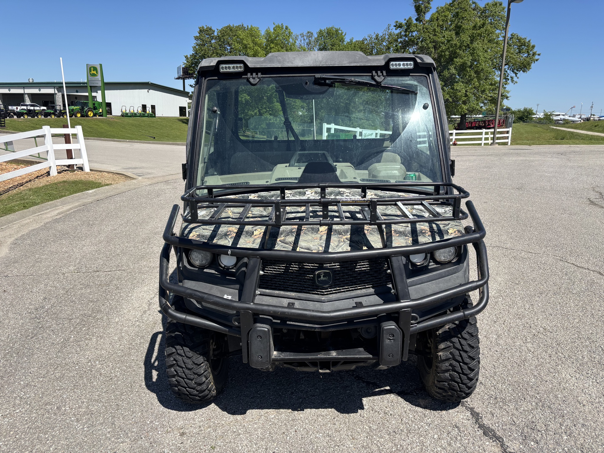  2019 John Deere XUV 835R at Heritage Tractor in Lebanon, MO