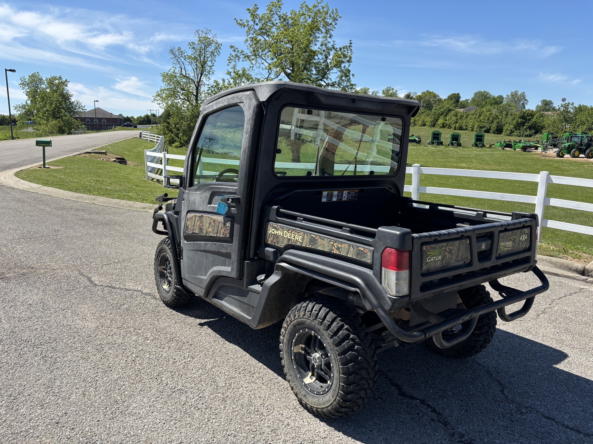  2019 John Deere XUV 835R at Heritage Tractor in Lebanon, MO