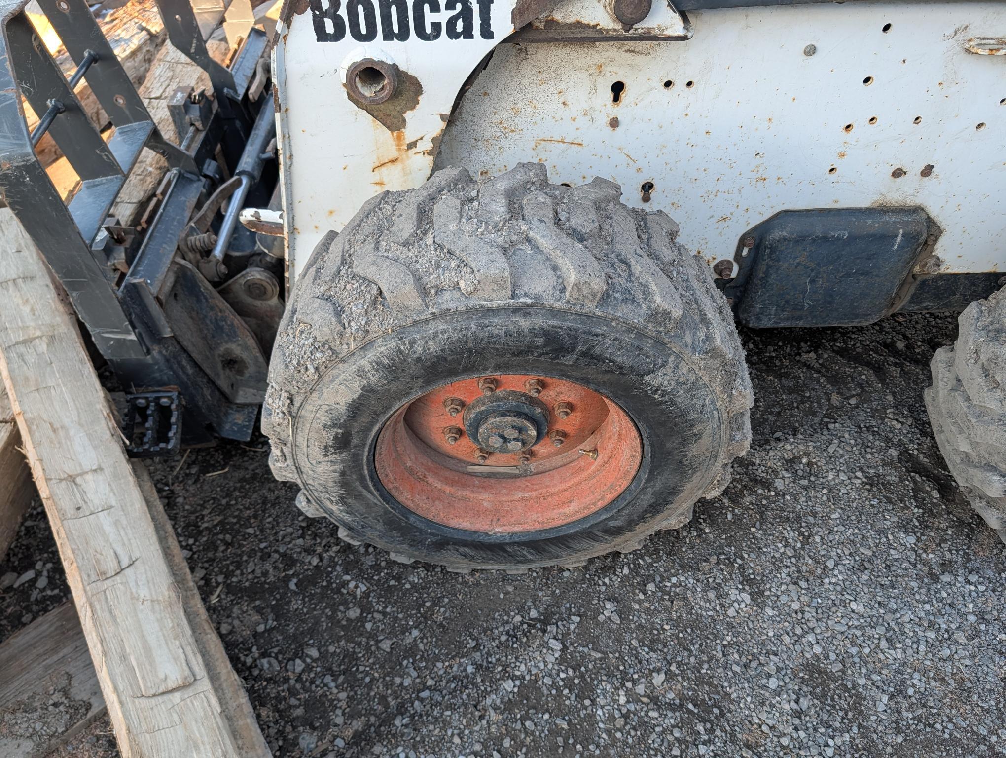 Bobcat S250 Image 10