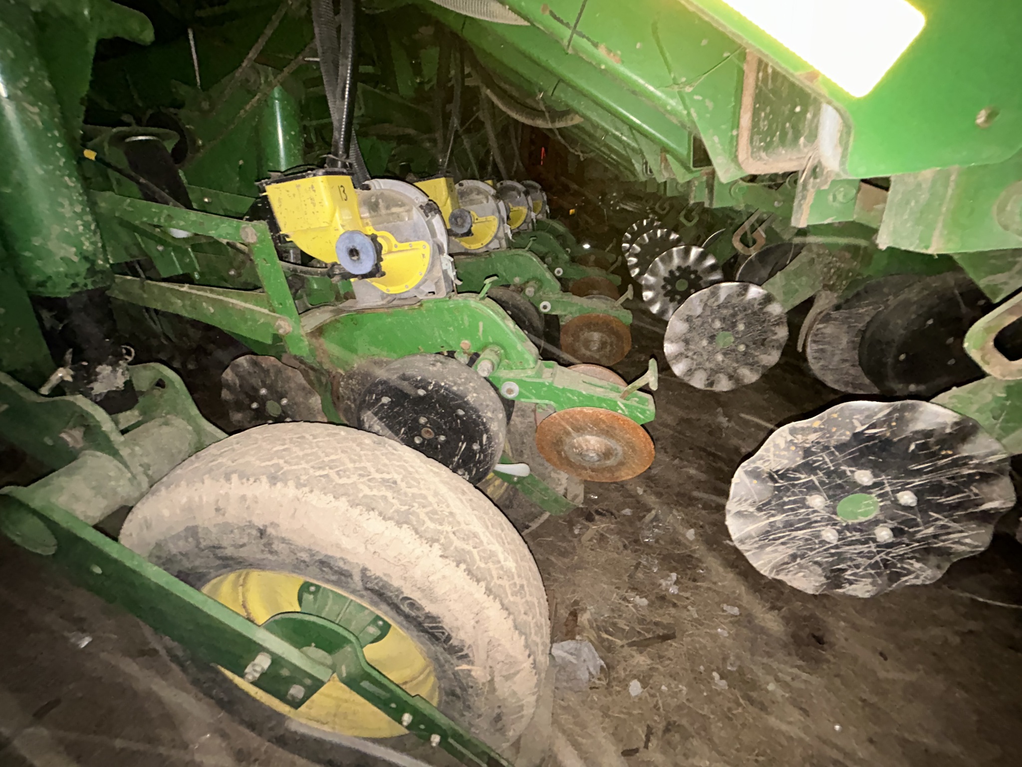 Used 2004 John Deere 1790 Planters: Drawn at Koenig Equipment in Rushville, IN - PhotoXL12