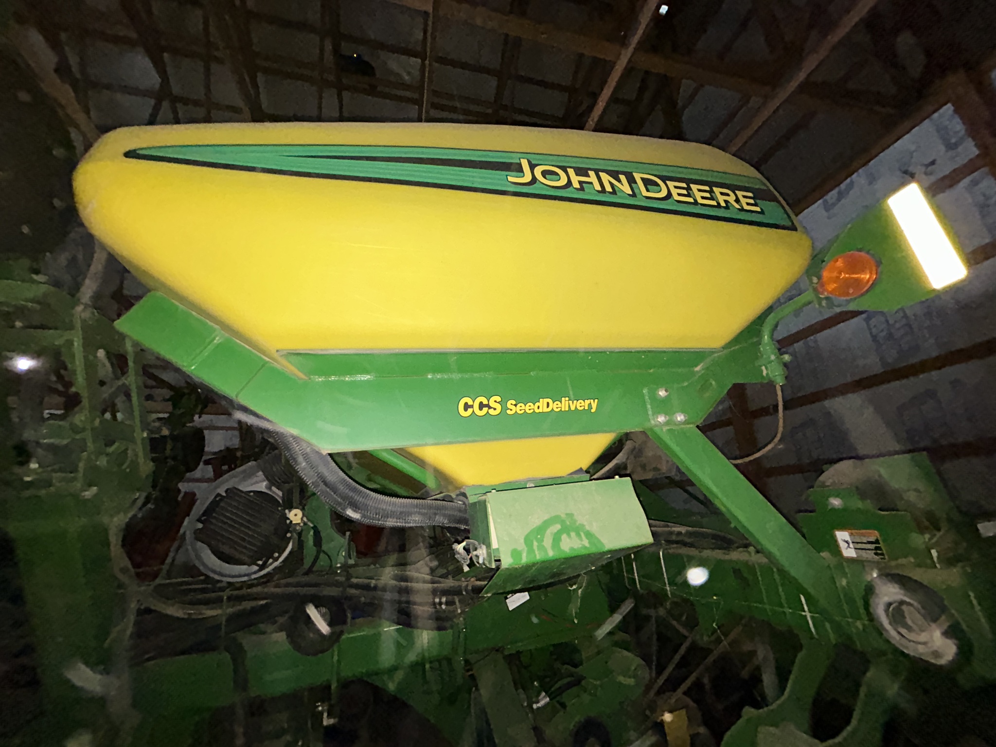 Used 2004 John Deere 1790 Planters: Drawn at Koenig Equipment in Rushville, IN - PhotoXL14