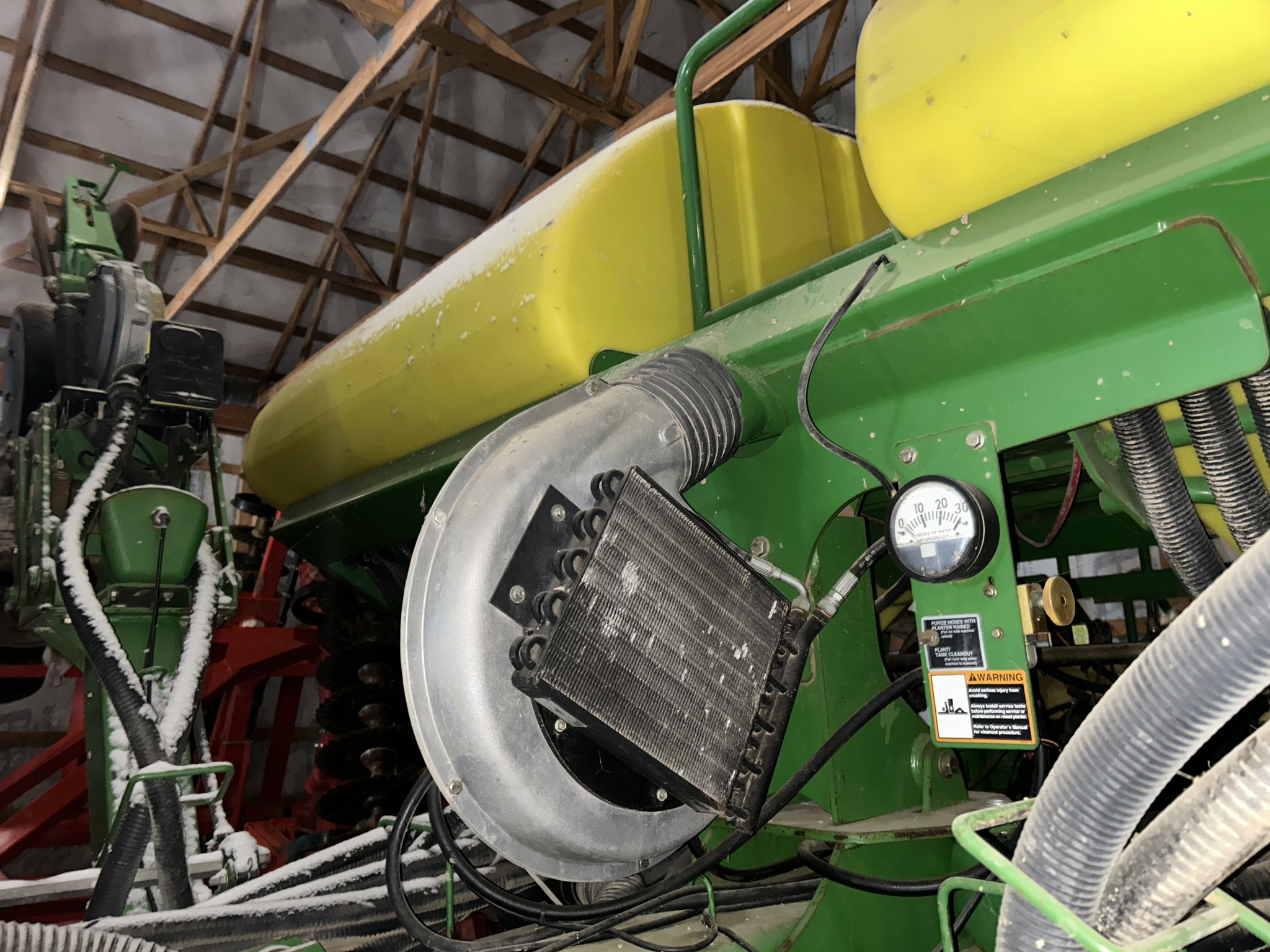 Used 2004 John Deere 1790 Planters: Drawn at Koenig Equipment in Rushville, IN - PhotoXL15