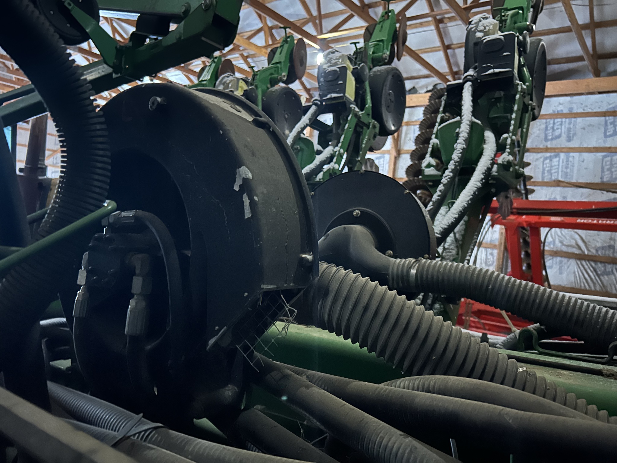 Used 2004 John Deere 1790 Planters: Drawn at Koenig Equipment in Rushville, IN - PhotoXL16