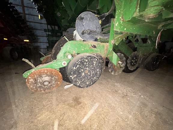 Used 2004 John Deere 1790 Planters: Drawn at Koenig Equipment in Rushville, IN - Photo19