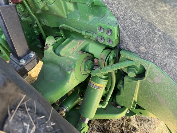 2025 John Deere 8R 340 - Photo11