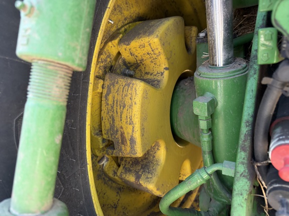 2025 John Deere 8R 340 - Photo16