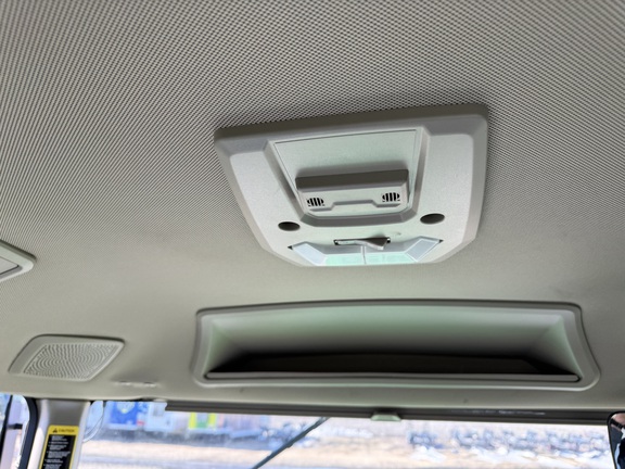 2025 John Deere 8R 340 - Photo30