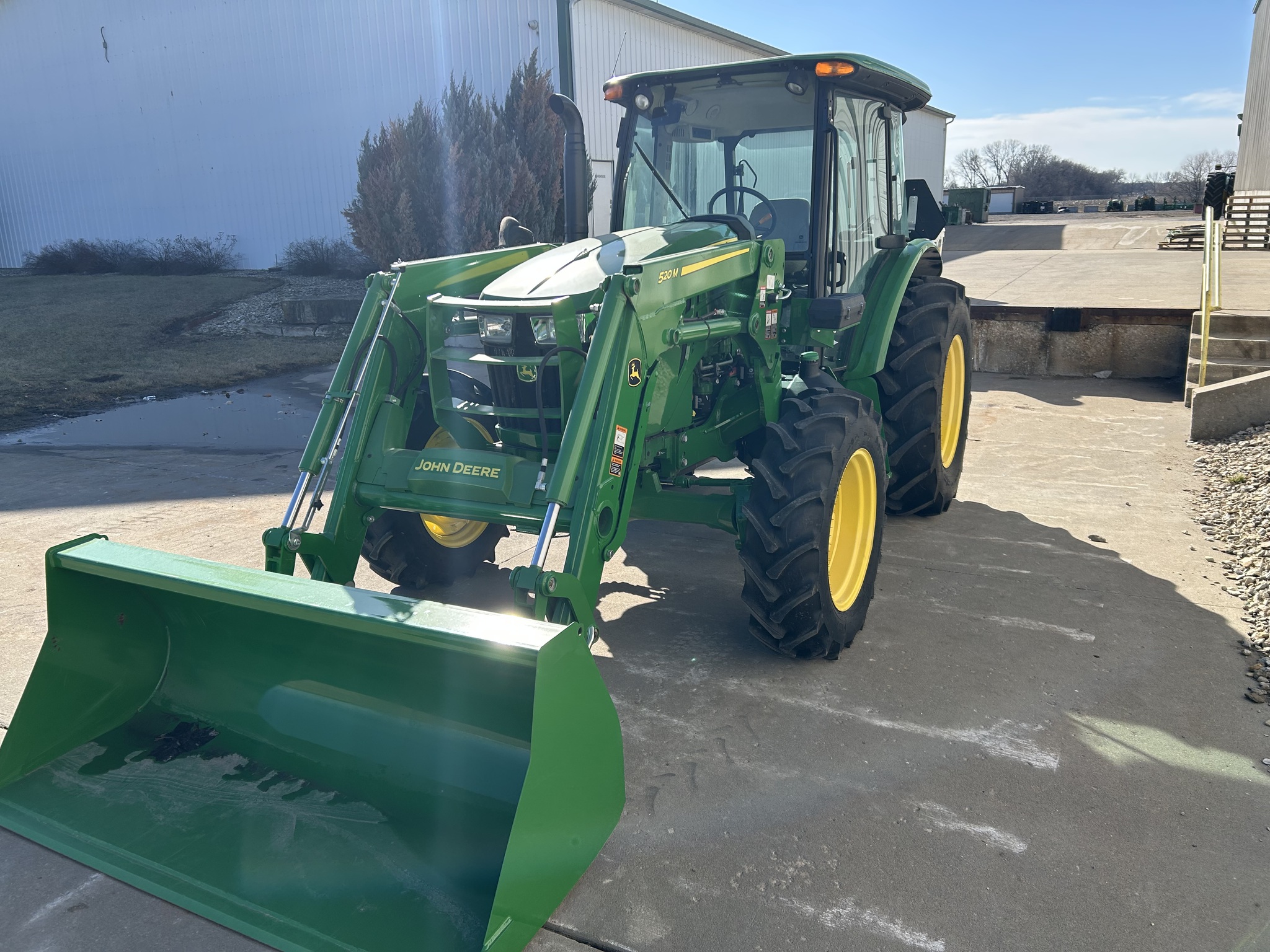  2023 John Deere 5090E at Heritage Tractor in Topeka, KS