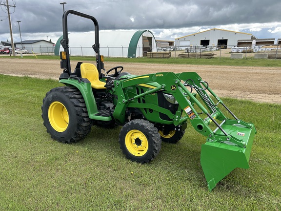 Used 2024 John Deere 3038E Compact Utility Tractors at Horizon Ag & Turf in Wetaskiwin, AB - Photo2