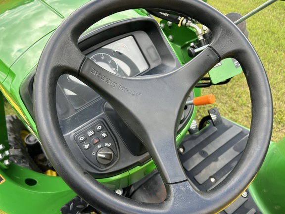 Used 2024 John Deere 3038E Compact Utility Tractors at Horizon Ag & Turf in Wetaskiwin, AB - Photo15