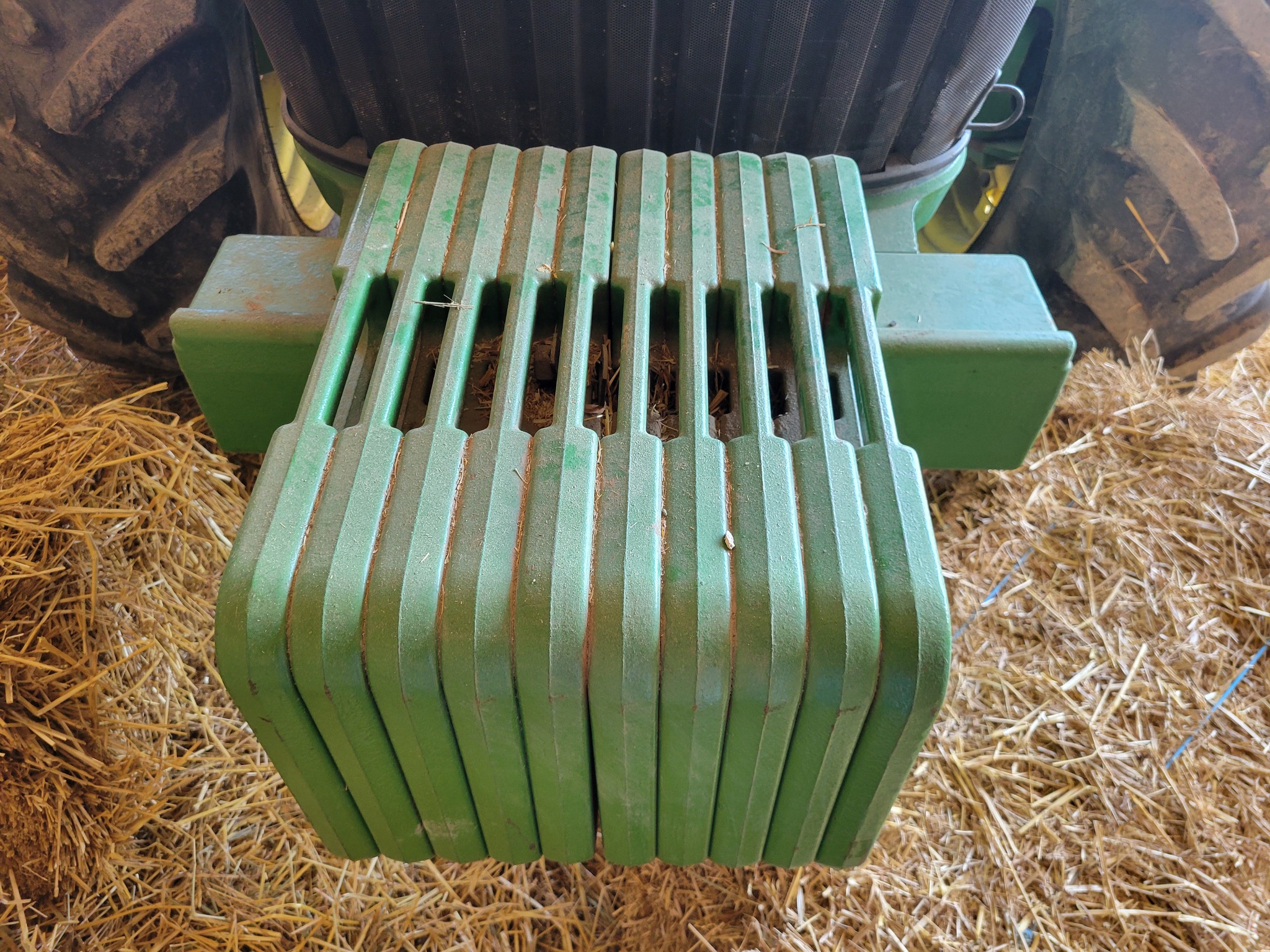  2005 John Deere 7820 at Heritage Tractor in Roanoke, IL