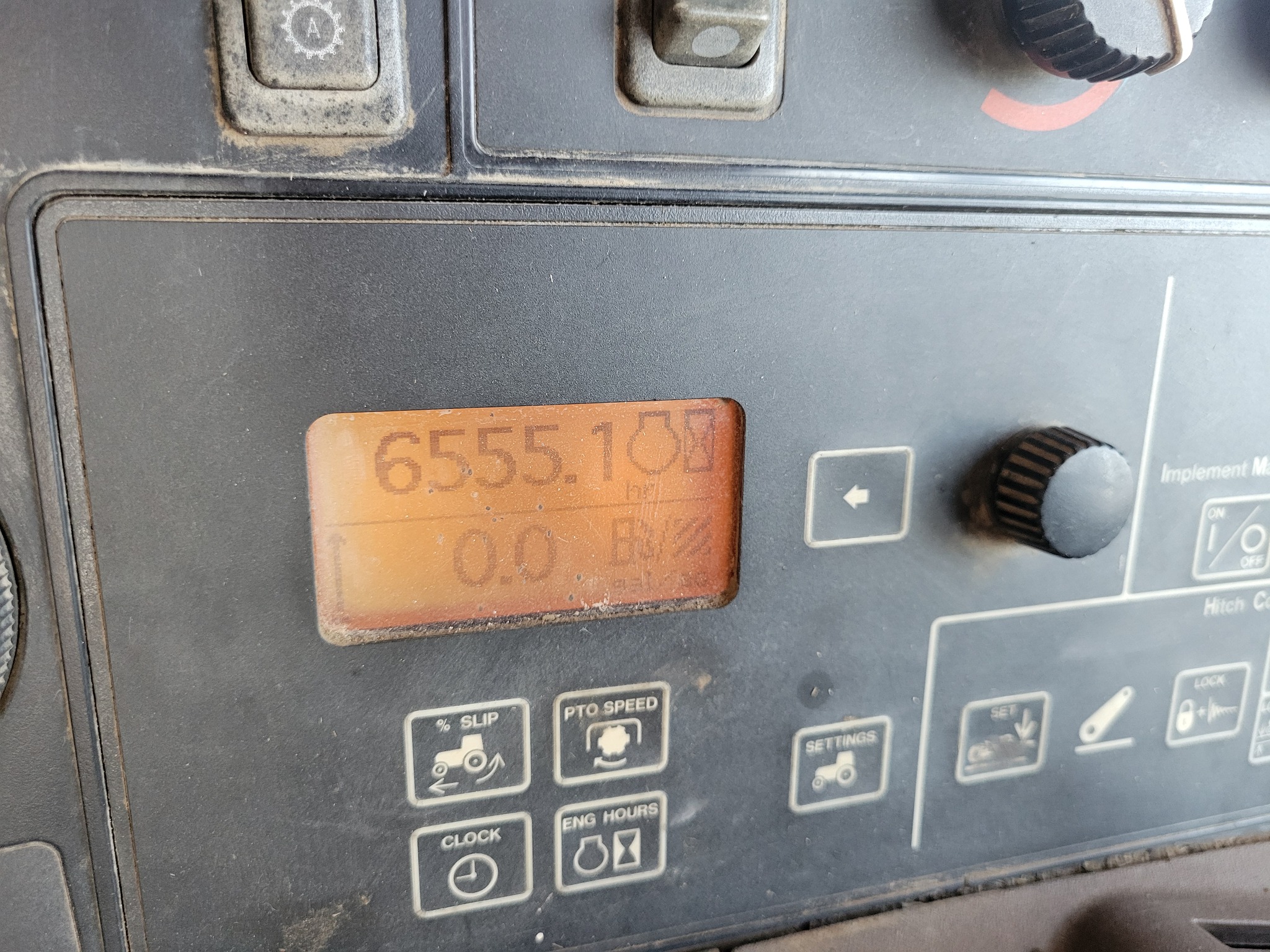  2005 John Deere 7820 at Heritage Tractor in Roanoke, IL