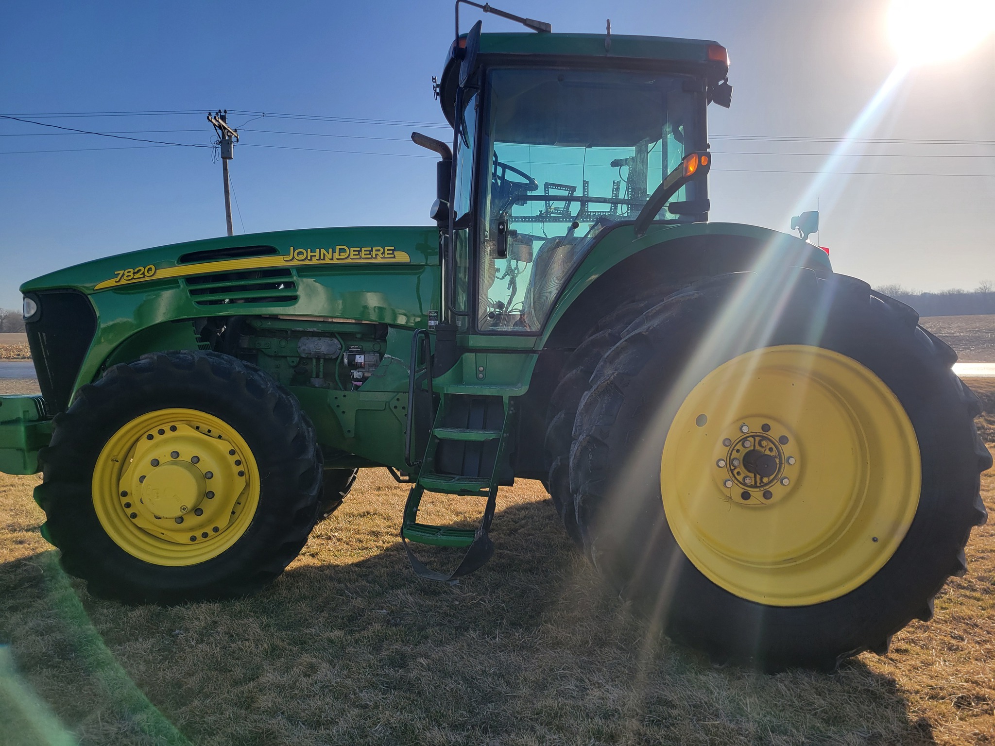  2005 John Deere 7820 at Heritage Tractor in Roanoke, IL