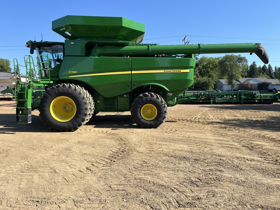2024 John Deere S780 - Photo6