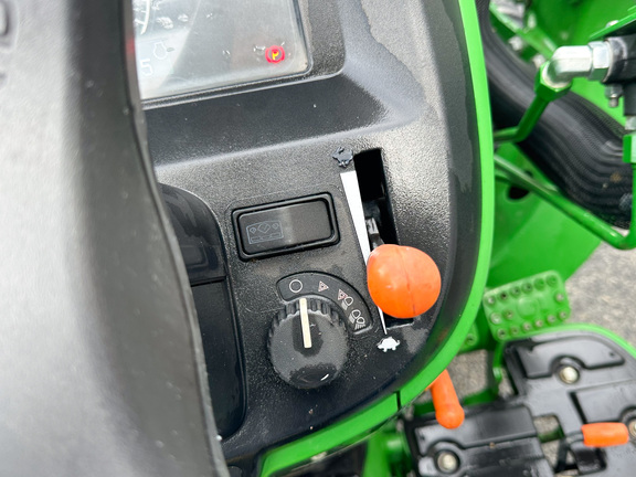 2022 John-Deere 3043D