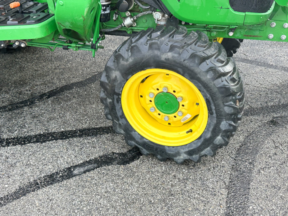 2022 John-Deere 3043D