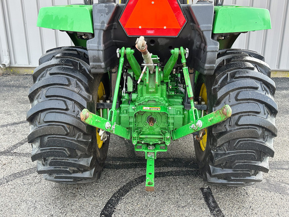 2022 John-Deere 3043D