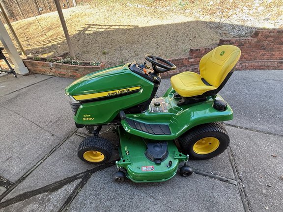 Photo of 2023 John Deere X380