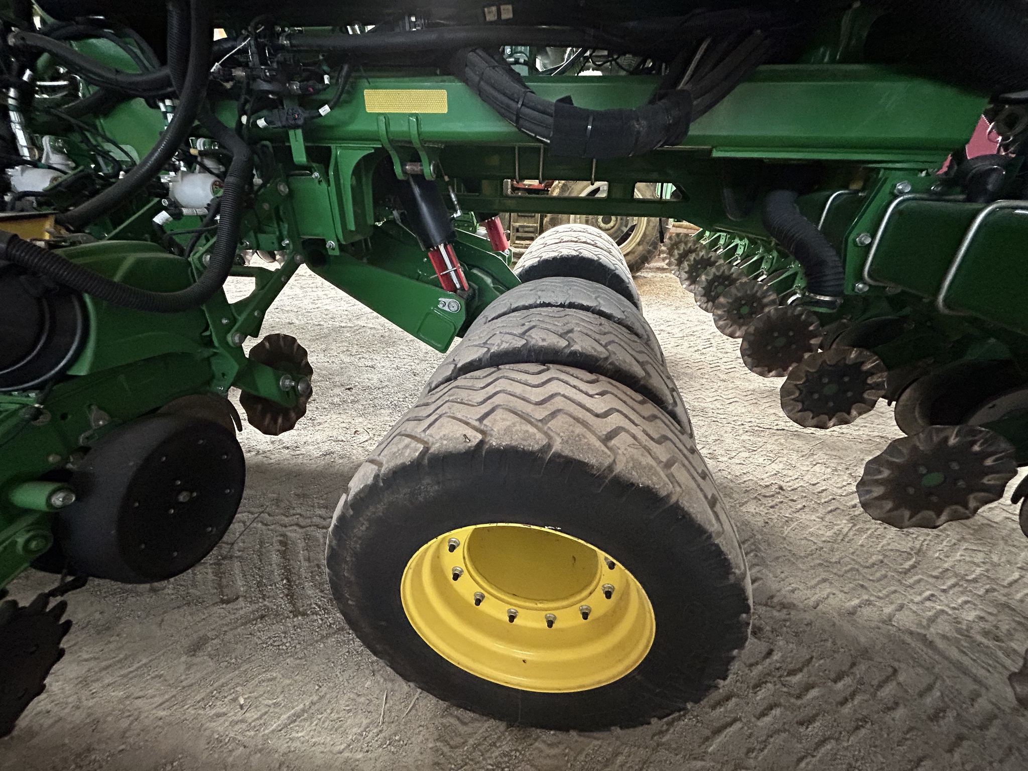 2023 John Deere DB60 Image 8