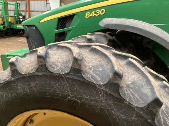2009 John Deere 8430 - Photo7