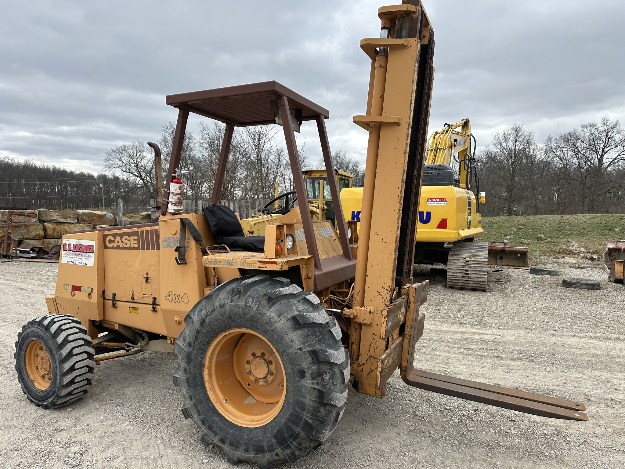 1990 J.I. Case 586E Image 7