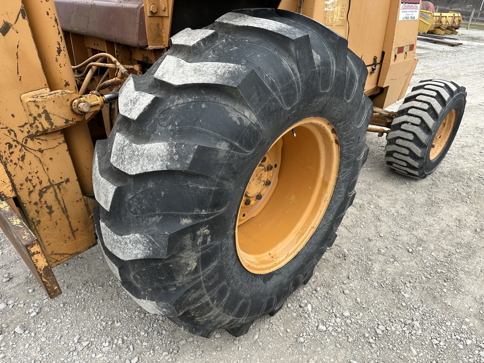 1990 J.I. Case 586E Image 12