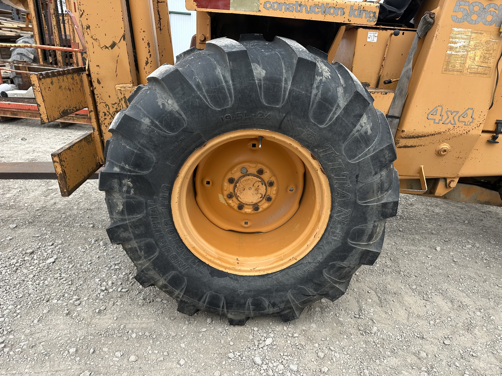 1990 J.I. Case 586E Image 11