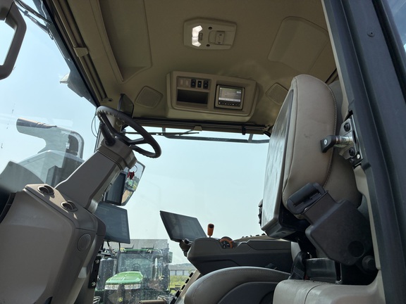 2025 John Deere 9RX 640 - Photo23