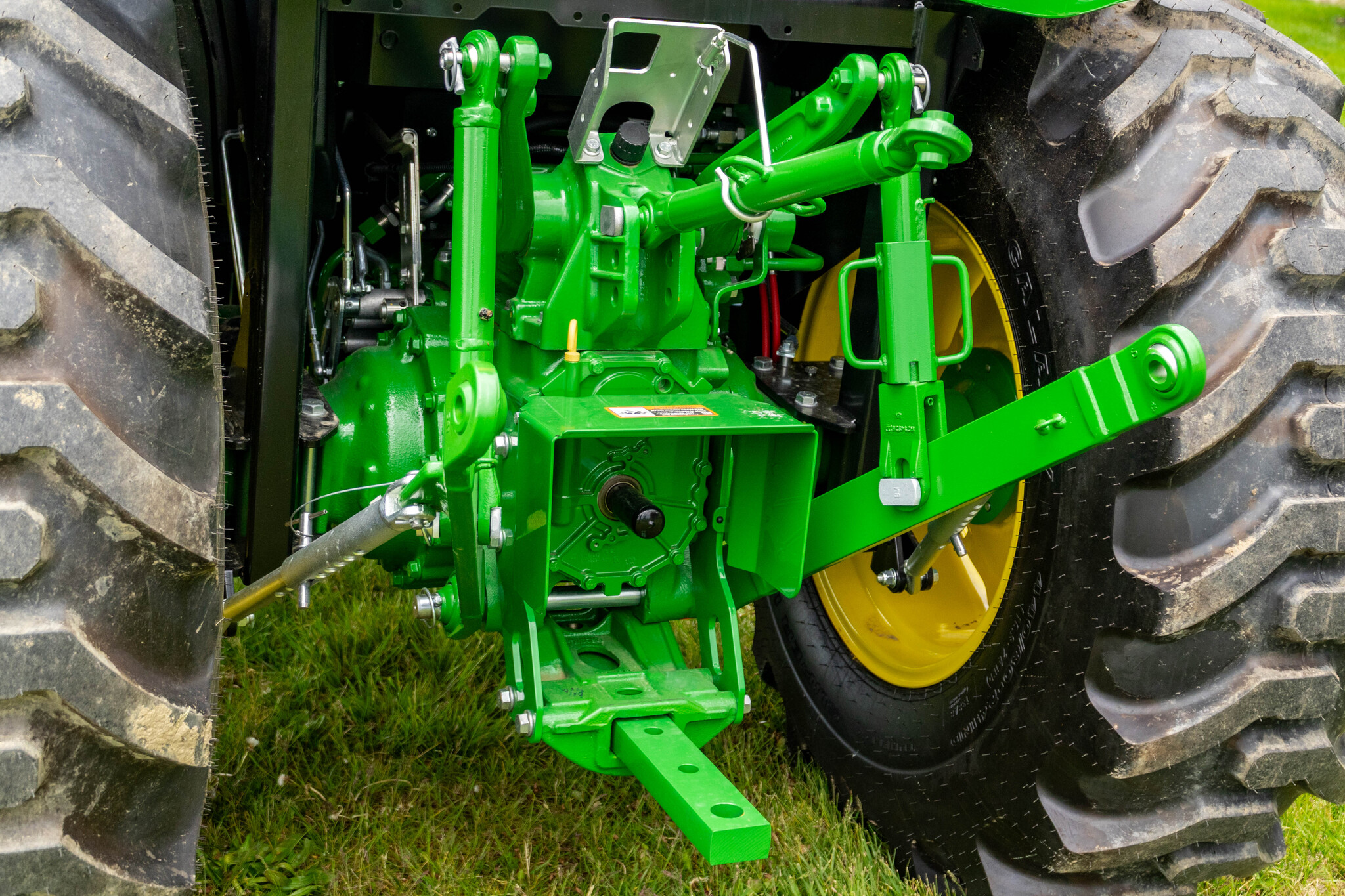 New In-Stock 2026 John Deere 4066R Compact Utility Tractors at Koenig Equipment in Tipp City, OH - PhotoXL9