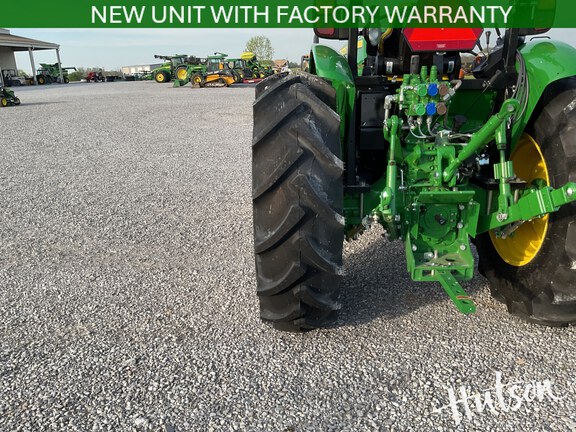 Photo of 2025 John Deere 5090E