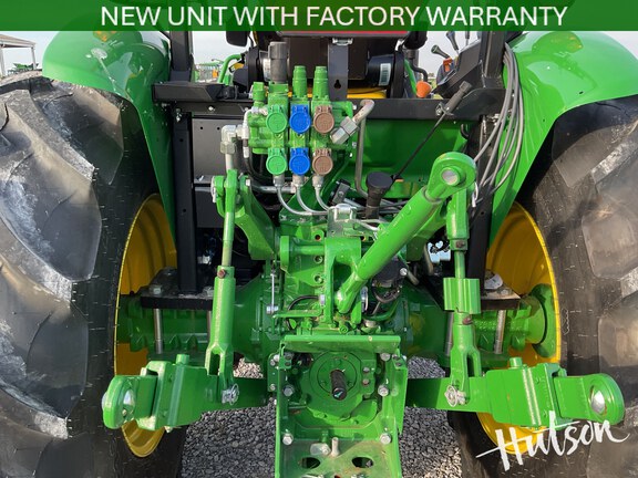 Photo of 2025 John Deere 5090E