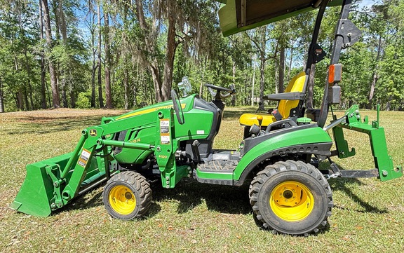2013 John Deere 1025R