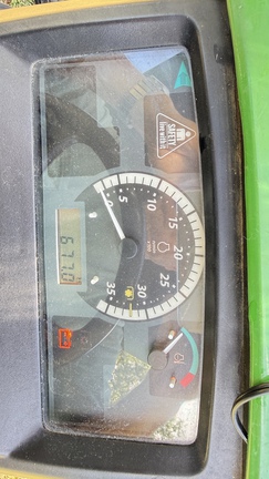 2013 John Deere 1025R-4