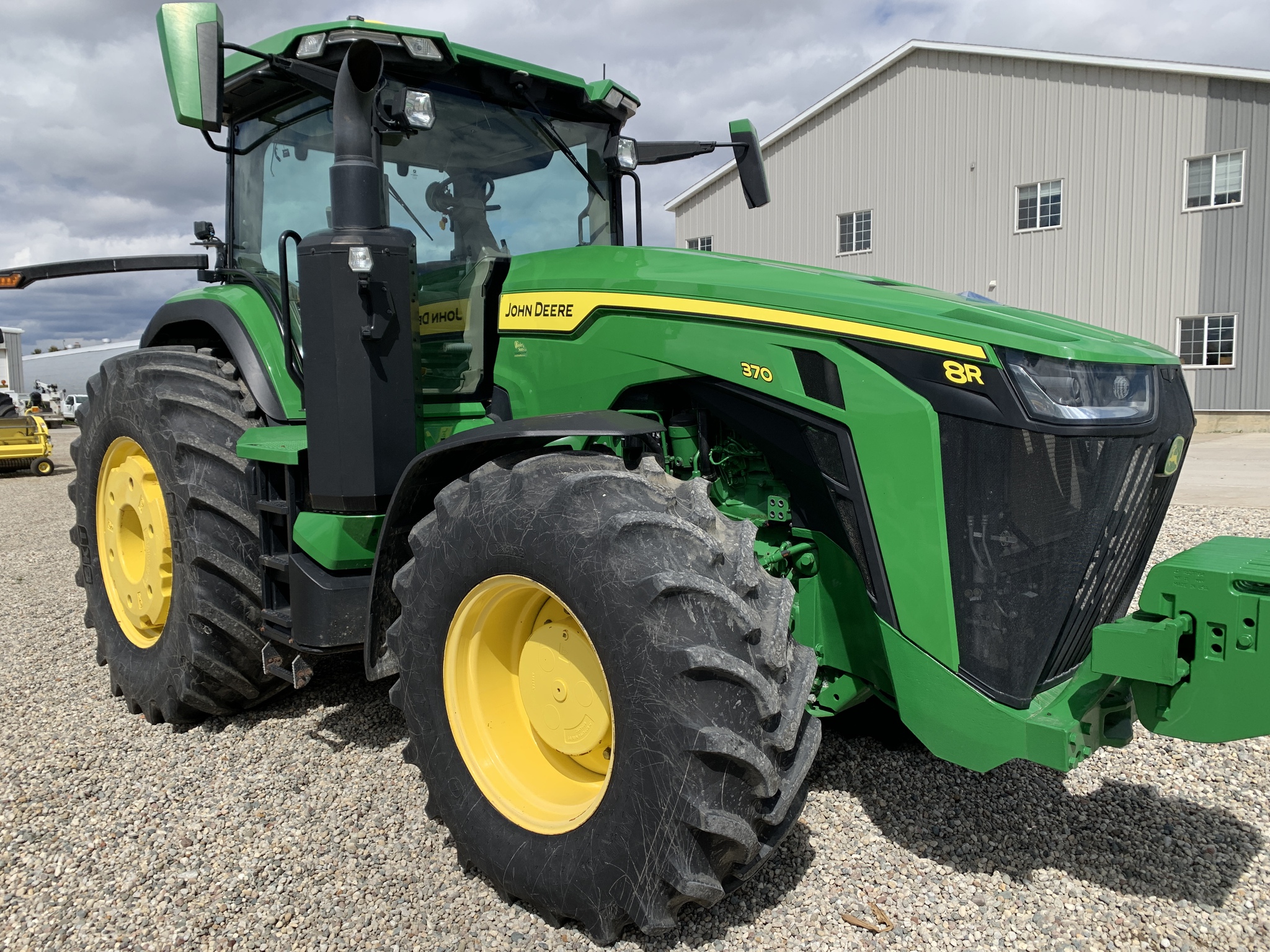 2021 John Deere 8R 370