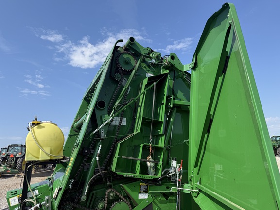 Photo of 2022 John Deere 560R