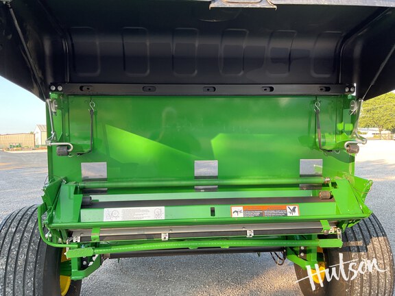 Photo of 2022 John Deere 560R