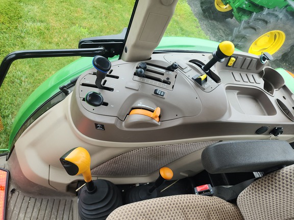 2021 John-Deere 5090M