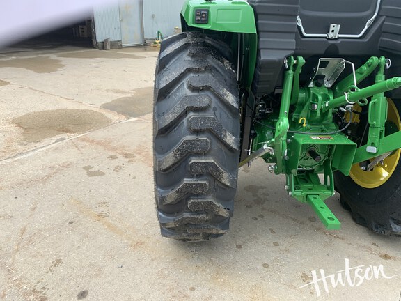 Photo of 2026 John Deere 4052R