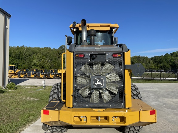 2022 John Deere 624 P