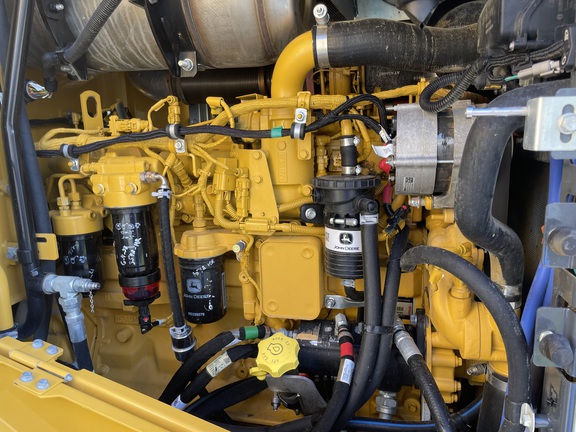 2022 John Deere 624 P