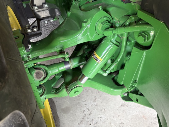 2024 John Deere 8R 230 - Photo11