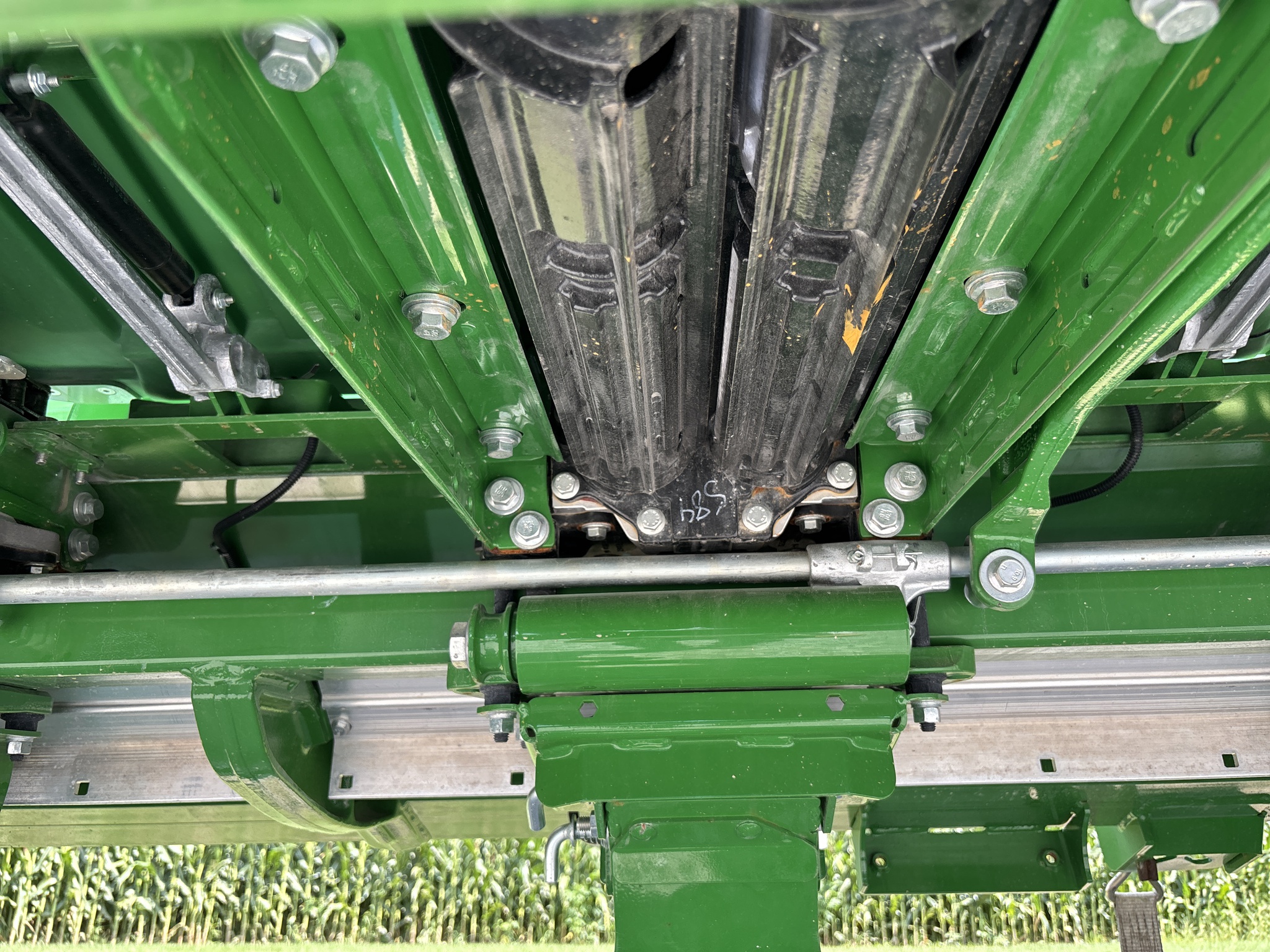 Used 2026 John Deere CR 8 Corn and Row Crop headers at Koenig Equipment in Urbana, OH - PhotoXL6
