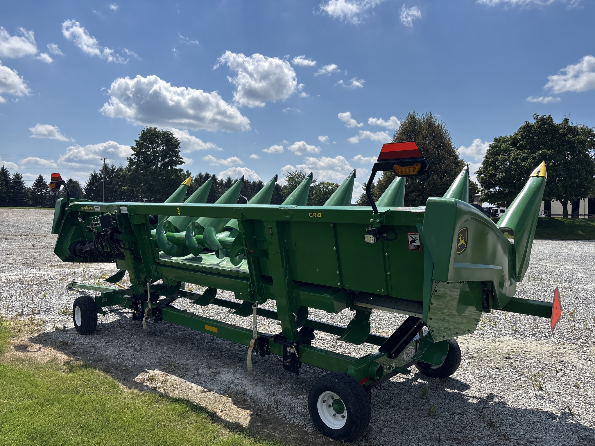 Used 2026 John Deere CR 8 Corn and Row Crop headers at Koenig Equipment in Urbana, OH - PhotoXL2