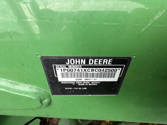 Used 2011 John Deere 7330 Row Crop Tractors at Horizon Ag & Turf in Lloydminster, AB - Photo7