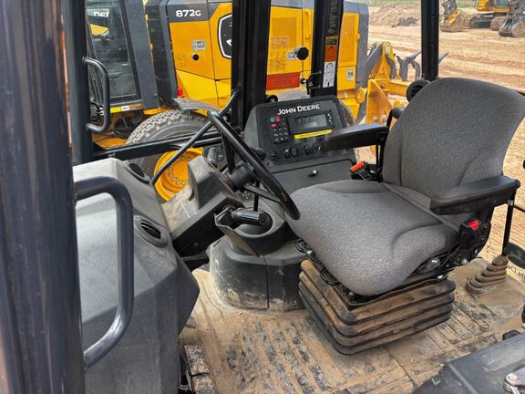 2017 John Deere 410L