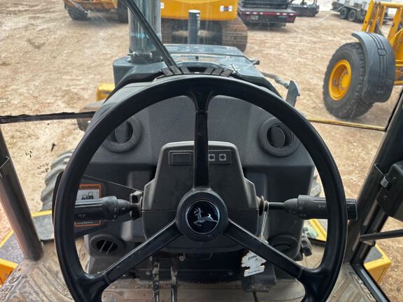 2017 John Deere 410L