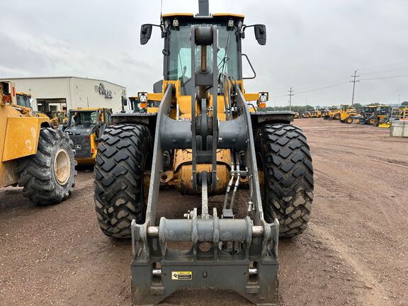 2025 John Deere 544P