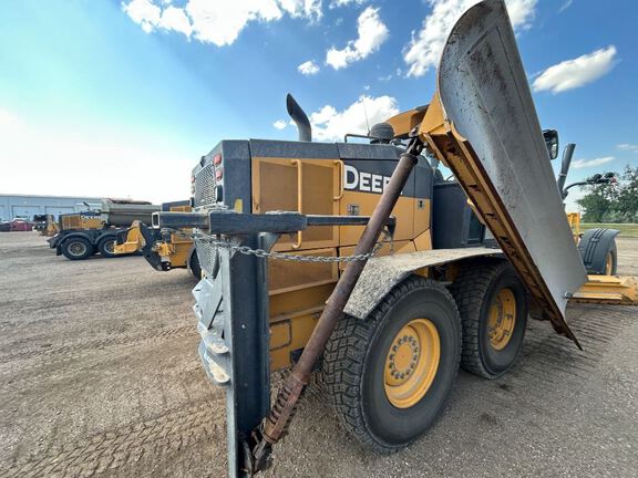 2019 John Deere 770G